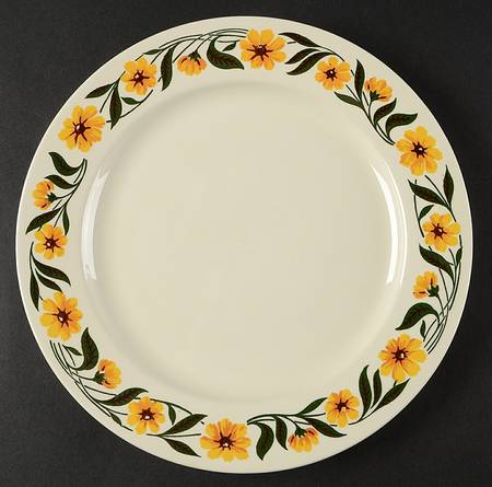 Yellow Daisy by Homer Laughlin 