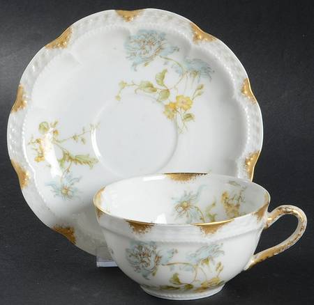 Schleiger 221L Flat Cup & Saucer Set