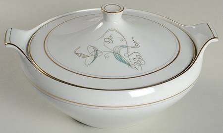 Beau Monde Round Covered Vegetable