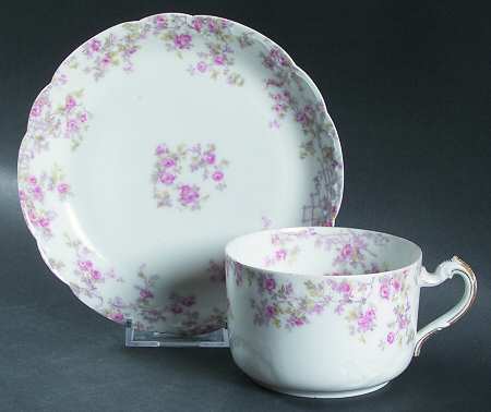 Schleiger 265a Flat Cup & Saucer Set