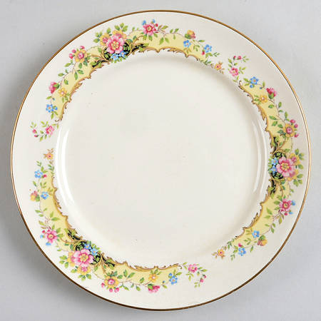 W8743 Luncheon Plate