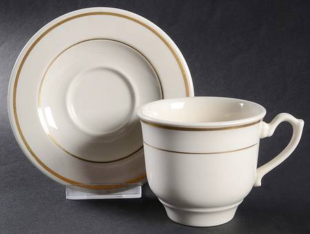 HLC1669 Footed Cup & Saucer Set