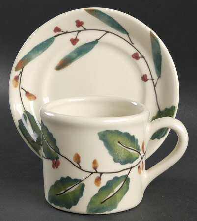 Mistletoe Flat Cup & Saucer Set