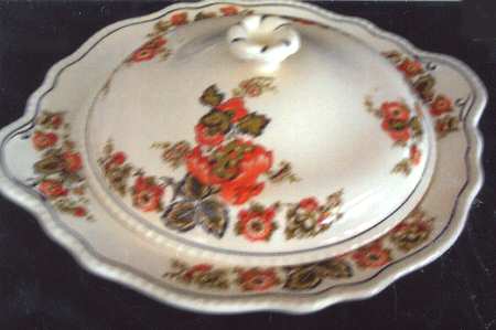 N2228 Round Covered Vegetable