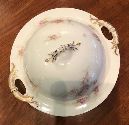 Schleiger 456c Round Covered Butter