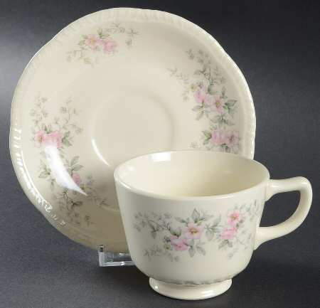 W442 Footed Cup & Saucer Set