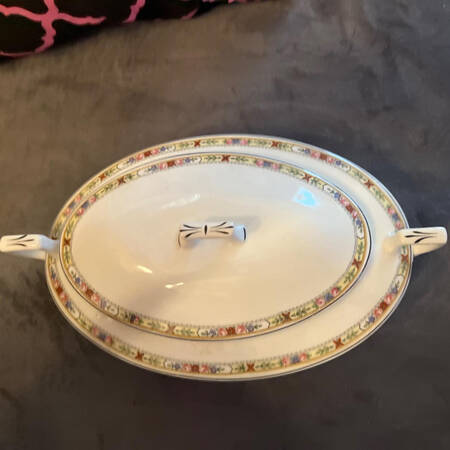 HLC2017 Oval Covered Vegetable