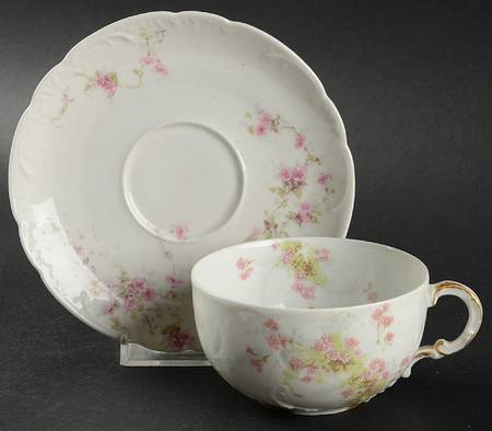 Schleiger 836e Flat Cup & Saucer Set