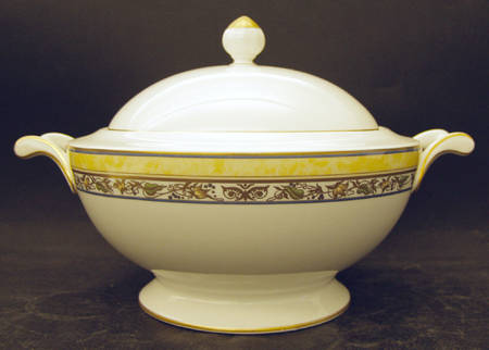 Villa Cannes Tureen &  Lid