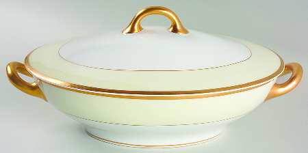 H1469 Oval Covered Vegetable