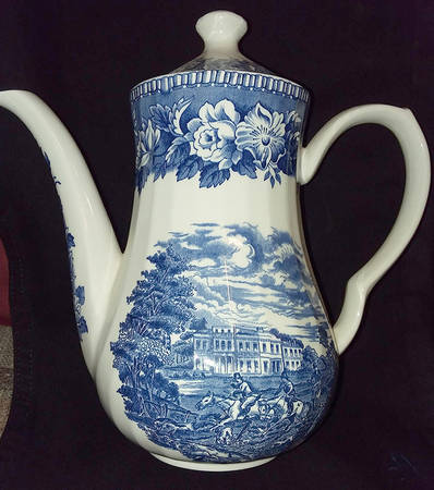 England's Heritage Blue Coffee Pot & Lid