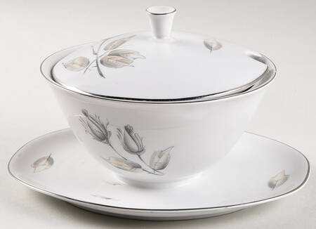 Nocturne Gravy Boat w/Attached Underplate & Lid