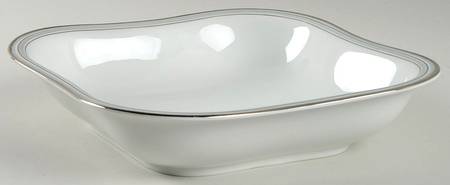 8444 (Coupe) 9" Square Vegetable Bowl