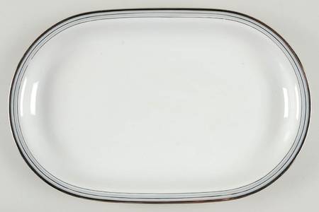 8444 (Coupe) 15" Oval Serving Platter