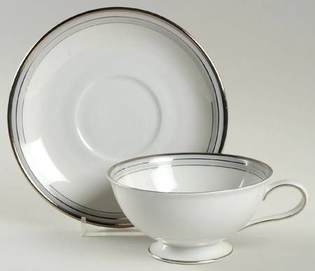 8444 (Coupe) Footed Cup & Saucer Set