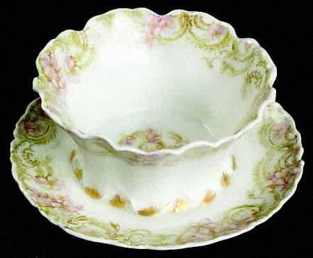 H1593 Mayonnaise with Attached Underplate