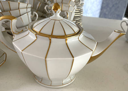 10304 Teapot & Lid