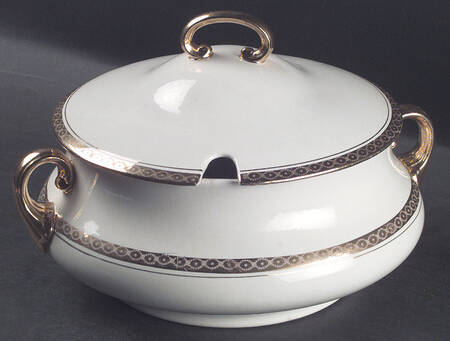 HLC2140 by Homer Laughlin 