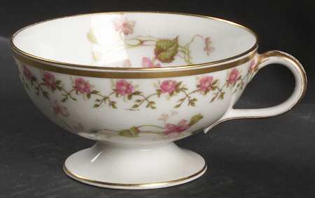 H1667 Footed Cup