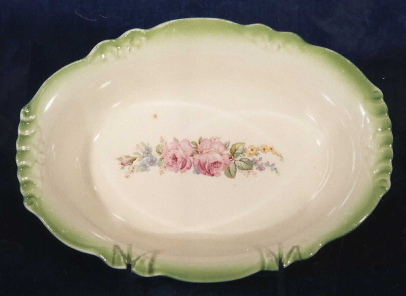 HLC3048 9" Oval Vegetable Bowl
