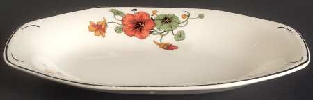 Y43 (Black Trim) Underplate for Gravy Boat