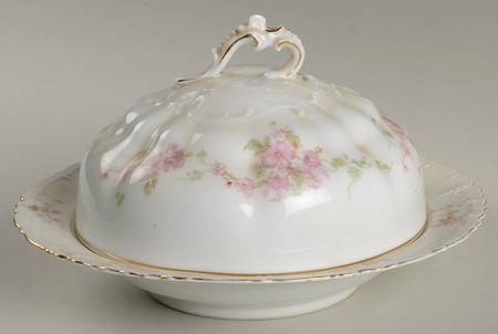 9216 Round Covered Butter by Habsburg