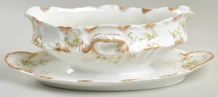 Schleiger 150-8 Gravy Boat with Attached Underplate
