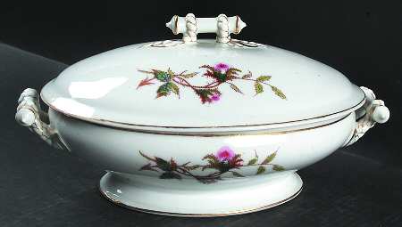 Moss Rose (Thin Gold Trim) Oval Covered Vegetable