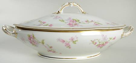 Schleiger 37-2 Oval Covered Vegetable