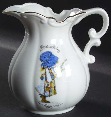 Holly Hobbie 32 Oz Pitcher for Pitcher & Bowl Set
