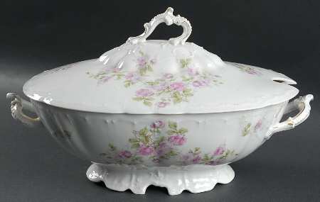 9398 Oval Tureen & Lid by Habsburg