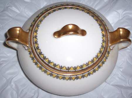 H2259 Sugar Bowl & Lid