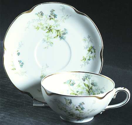 H2268 Flat Cup & Saucer Set