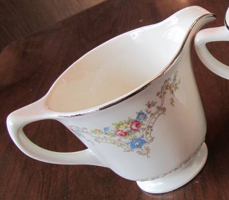 HLC2243 Creamer