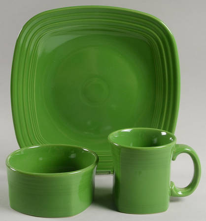 Fiesta Shamrock Green (Intro 2003) 3 Piece Place Setting by Homer Laughlin 