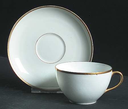 H2358 Flat Cup & Saucer Set