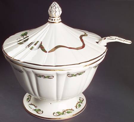 HHD1 Tureen & Lid w/Ladle