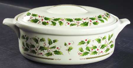 HHD2 (Gold "H" Mark) 2 Quart Oval Covered Casserole