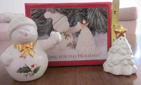 HHD2 (Gold "H" Mark) Figural Salt and Pepper
