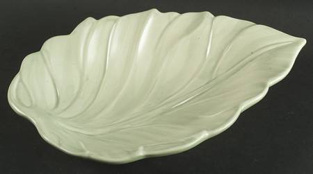 Naturewood 13" Leaf Dish