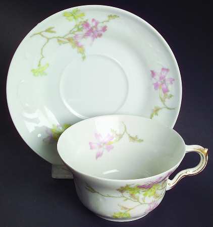 H2486 Flat Cup & Saucer Set