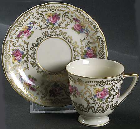 9501 Footed Demitasse Cup & Saucer Set