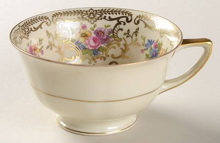 9501 Footed Cup