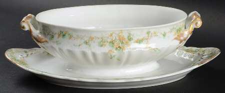 H2520 Gravy Boat w/Attached Underplate No Lid