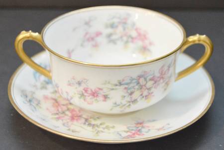 H2599 Flat Bouillon Cup & Saucer