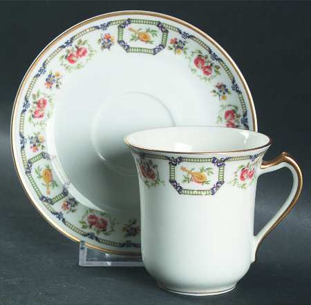H2709 Chocolate Cup & Saucer Set