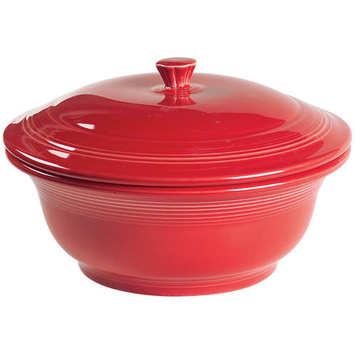 Fiesta Scarlet (Intro 2004) 2 Qt Round Covered Casserole (MB 9 Base)