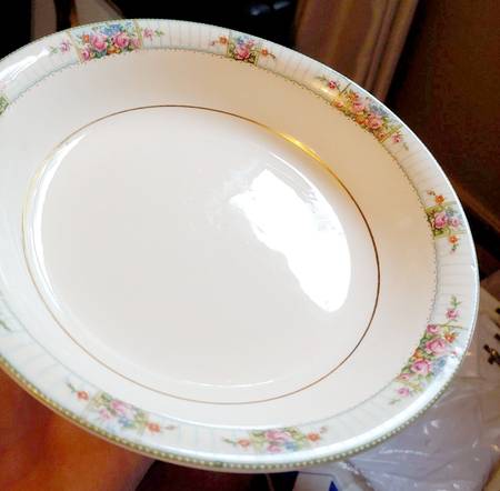 K6677M 9" Round Vegetable Bowl