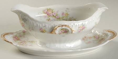 Schleiger 149-9 Gravy Boat with Attached Underplate