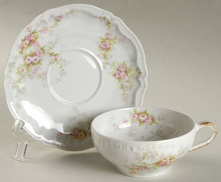 Schleiger 149-9 Flat Cup & Saucer Set